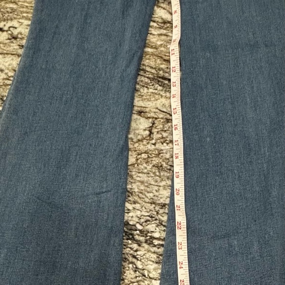 FREE PEOPLE WE THE FREE CRVY SYDNEY DENIM JUMPSUIT SIZE 6 - Picture 6 of 9